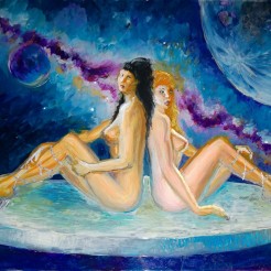 O pictura pe sticla despre doua femei impreuna in univers